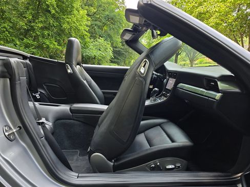 Used 2018 Porsche 911 Carrera RWD image 24