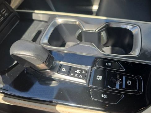 Used 2024 Lexus NX 250 FWD w/ Towing Package (2000 Lbs) image 23