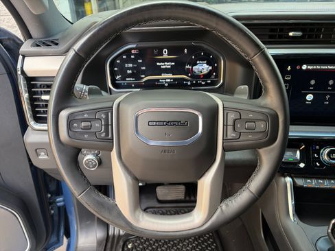 Used 2025 GMC Sierra 1500 Denali w/ Denali Reserve Package AWD/4WD image 12