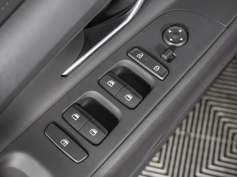 Used 2024 Hyundai Elantra SEL image 35