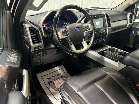 Used 2021 Ford F250 Lariat w/ Chrome Package image 2