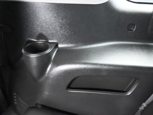 Used 2020 GMC Yukon XL SLT image 39