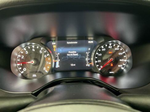 New 2026 Jeep Compass Latitude image 11