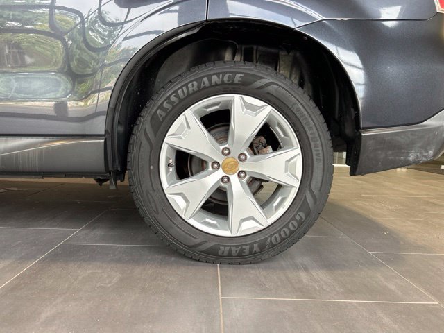 Used 2015 Subaru Forester 2.5i Premium w/ All-Weather Package AWD/4WD image 41