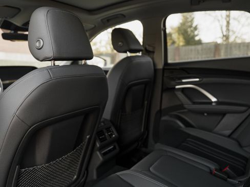 New 2025 Audi Q5 Premium image 25