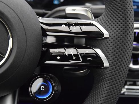 New 2026 Mercedes-Benz GLA 35 AMG 4MATIC image 25