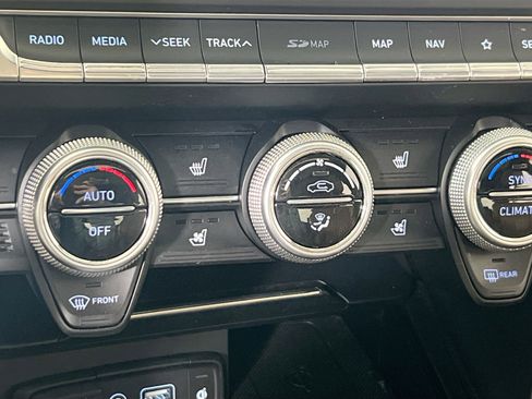 Used 2020 Genesis G70 3.3T w/ Elite Package image 20