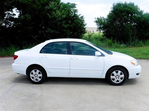Used 2006 Toyota Corolla LE FWD image 4