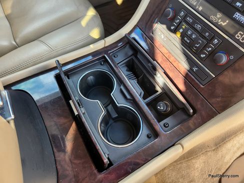 Used 2011 Cadillac Escalade ESV Premium image 49