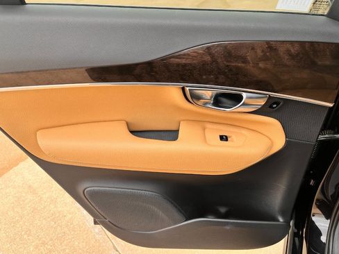 Used 2018 Volvo XC90 T6 Momentum w/ Convenience Package AWD/4WD image 20