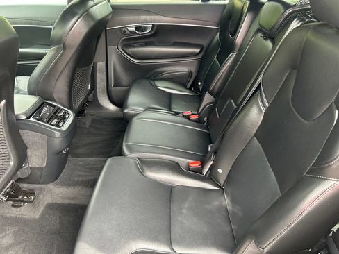 Used 2020 Volvo XC90 T5 Momentum w/ Protection Package AWD/4WD image 13