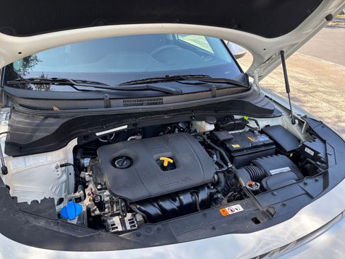 Used 2025 Kia Soul LX w/ LX Technology Package image 27