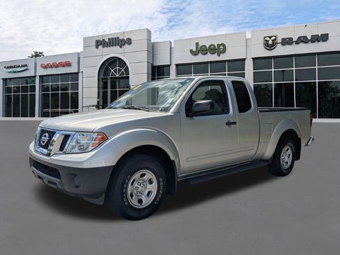 Used 2018 Nissan Frontier S RWD image 7