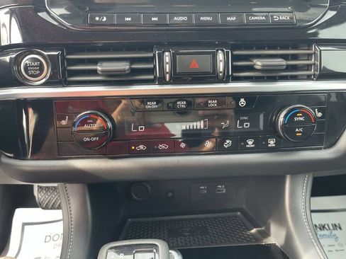 Certified 2023 Nissan Pathfinder SL AWD/4WD image 18