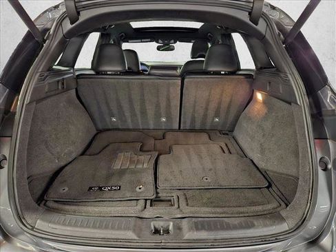 Used 2022 INFINITI QX50 Luxe w/ Appearance Package image 6