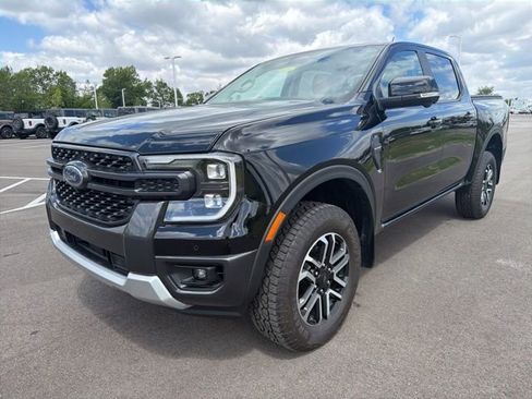 Used 2025 Ford Ranger Lariat w/ Trailer Tow Package AWD/4WD image 2