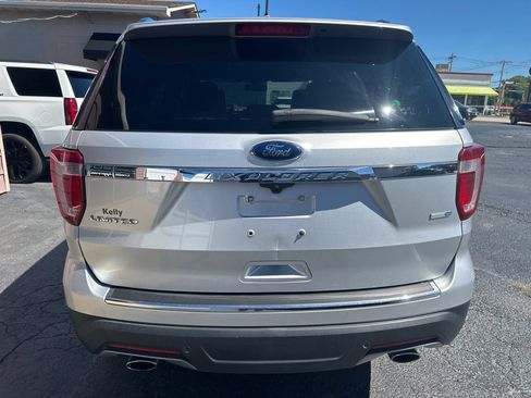 Used 2018 Ford Explorer Limited w/ Ford Safe & Smart Package AWD/4WD image 4