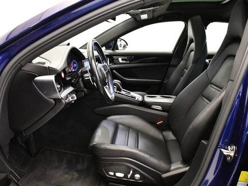 Used 2020 Porsche Panamera 4 image 38