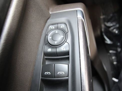 Used 2021 Chevrolet Silverado 1500 LTZ image 25