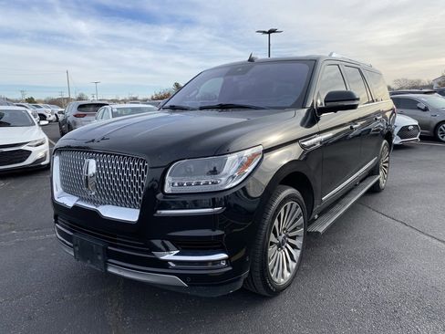 Used 2019 Lincoln Navigator L Reserve image 3