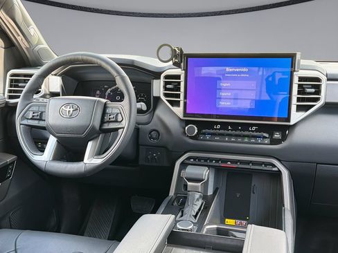 Used 2026 Toyota Tundra Limited AWD/4WD image 19