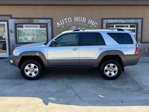 Used 2003 Toyota 4Runner SR5 image 6