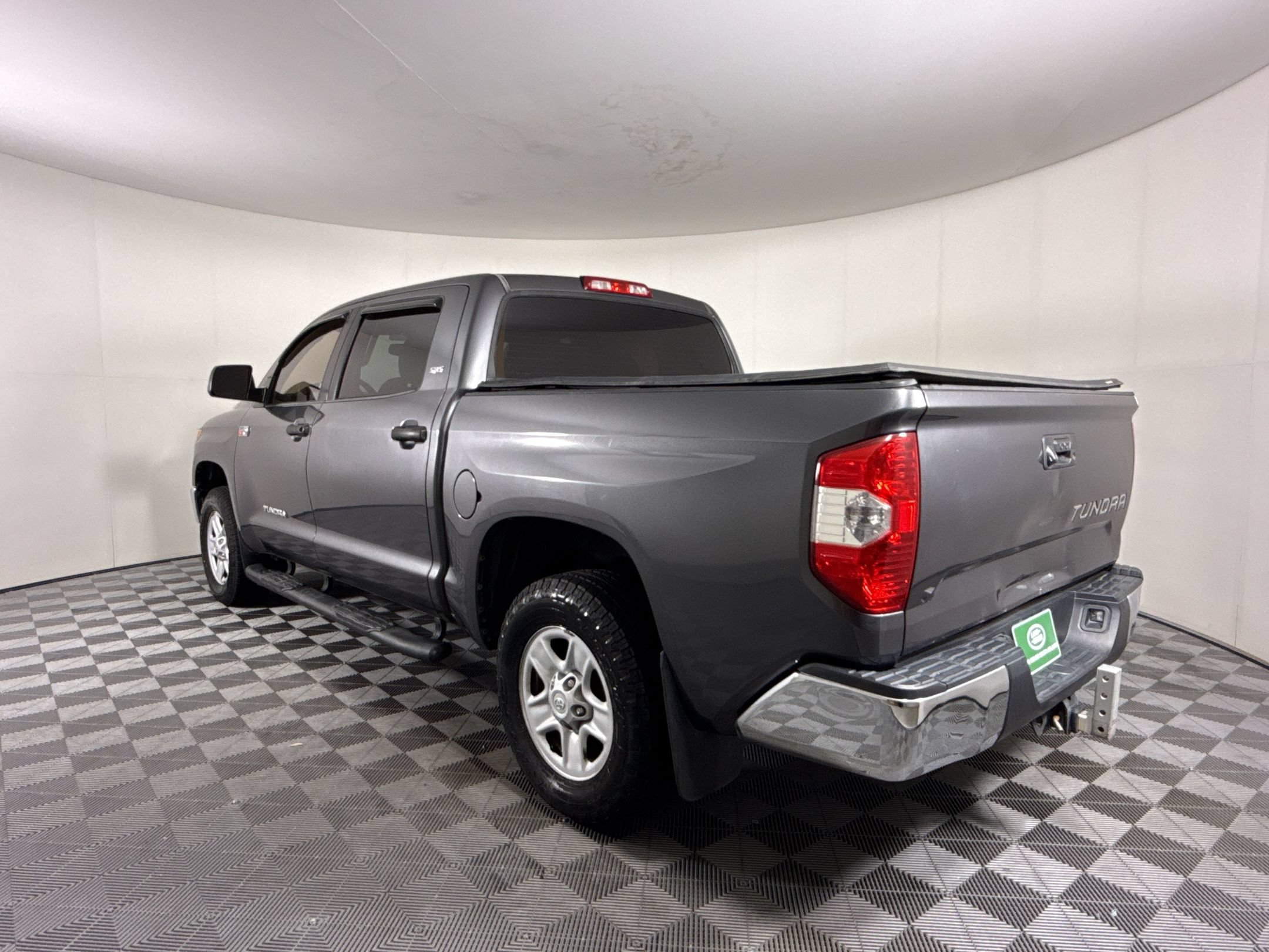 Used 2018 Toyota Tundra SR5 w/ SR5 Upgrade Package RWD image 3