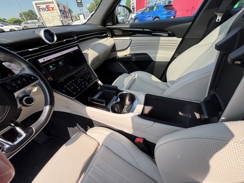 Used 2023 Maserati Grecale Modena AWD/4WD image 25