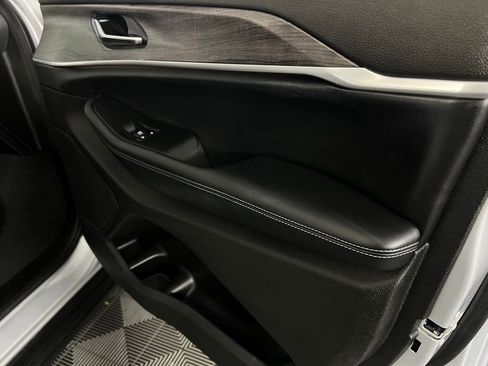 Used 2024 Jeep Grand Cherokee L Limited w/ Luxury Tech Group II image 34