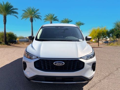 Certified 2025 Ford Escape Active FWD image 8