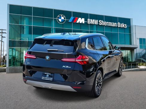 Used 2026 BMW X3 xDrive30i w/ Premium Package AWD/4WD image 4