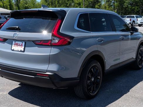 Used 2024 Honda CR-V LX image 7