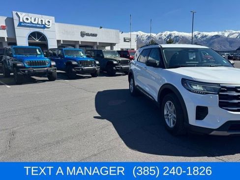 Used 2025 Ford Explorer Active image 4