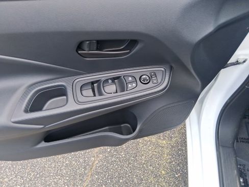 Used 2025 Nissan Versa S w/ Trunk Package image 9