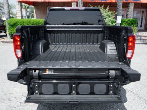 Used 2023 GMC Sierra 1500 Elevation w/ LPO, Elevation Black Package image 8