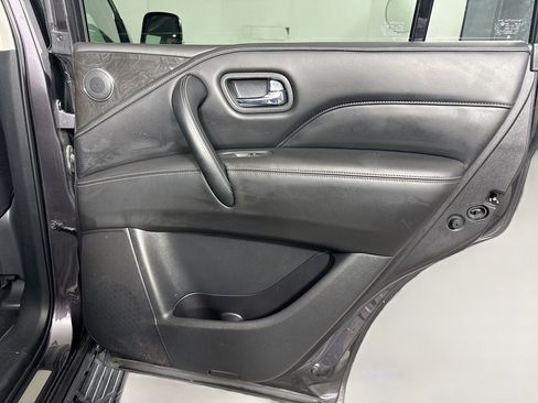 Used 2024 INFINITI QX80 Luxe image 28