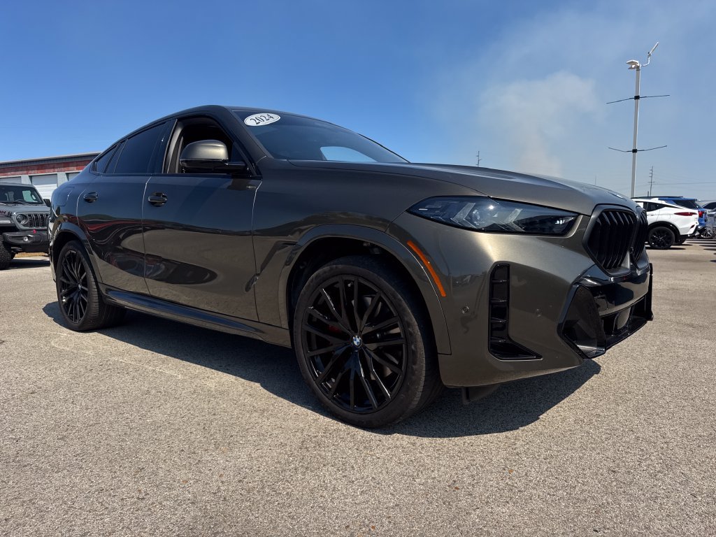 Used 2024 BMW X6 xDrive40i w/ Premium Package AWD/4WD image 11