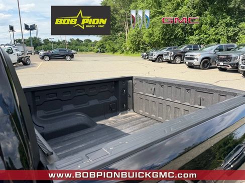 Used 2023 GMC Canyon Elevation w/ Elevation Premium Package AWD/4WD image 6