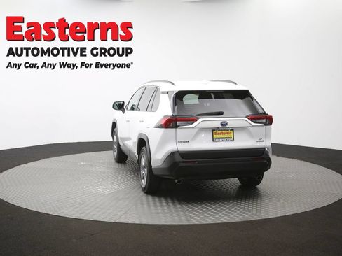 Used 2022 Toyota RAV4 LE AWD/4WD image 36