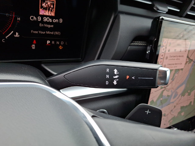 Used 2026 GMC Terrain Elevation w/ Elevation Premium Package FWD image 15