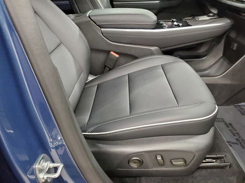 Used 2025 Buick Enclave Preferred image 19