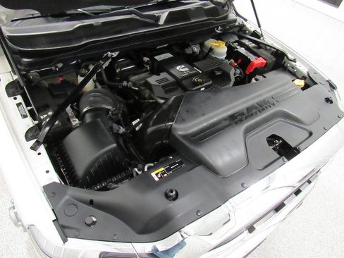 Used 2022 RAM 3500 Tradesman image 31