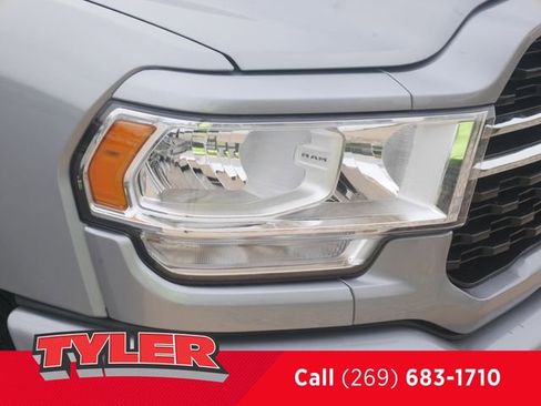 Used 2024 RAM 2500 Big Horn w/ Level 2 Equipment Group AWD/4WD image 10