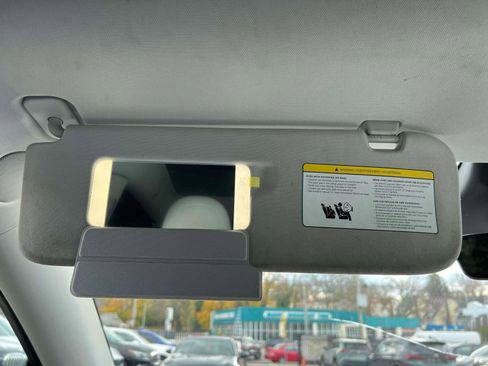 Used 2022 Tesla Model Y Performance image 35