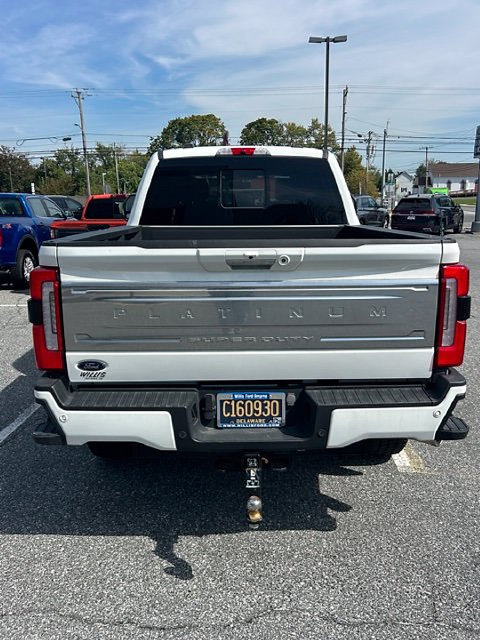 Used 2024 Ford F250 Platinum w/ FX4 Off-Road Package AWD/4WD image 17