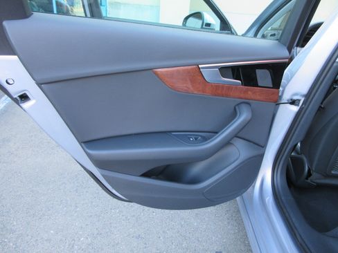 Used 2024 Audi A4 2.0T Premium image 35