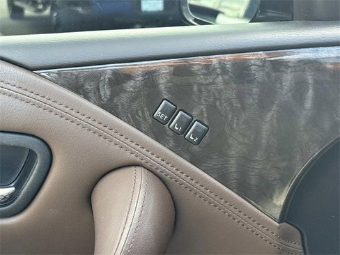 Used 2024 Nissan Armada Platinum w/ Captain's Chairs Package image 27