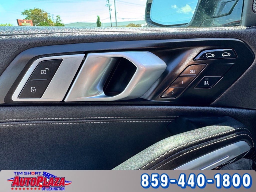 Used 2025 BMW X6 xDrive40i AWD/4WD image 51