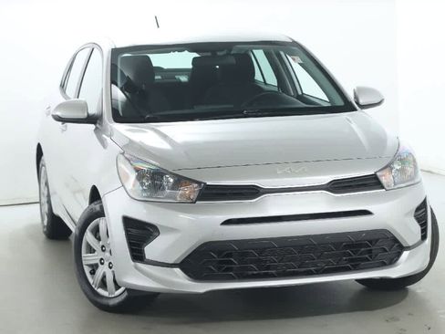 Used 2022 Kia Rio LX FWD image 2