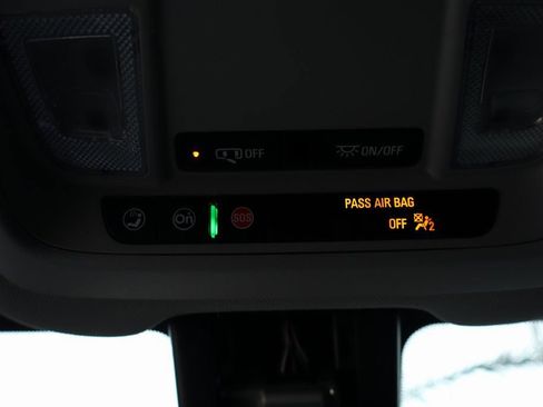 Used 2022 Chevrolet Equinox LT image 28